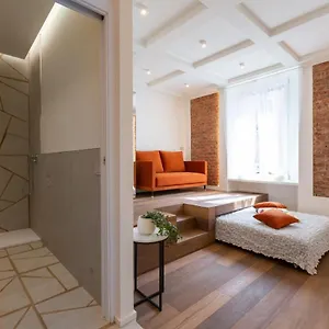 loreto-duomo-exclusive-home.it-lombardy.com/