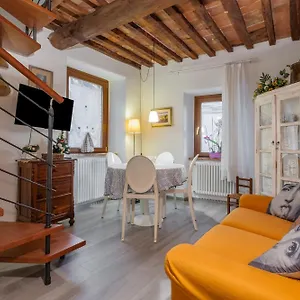 a-casa-da-nonna-elisa.it-tuscanyhotel.com/